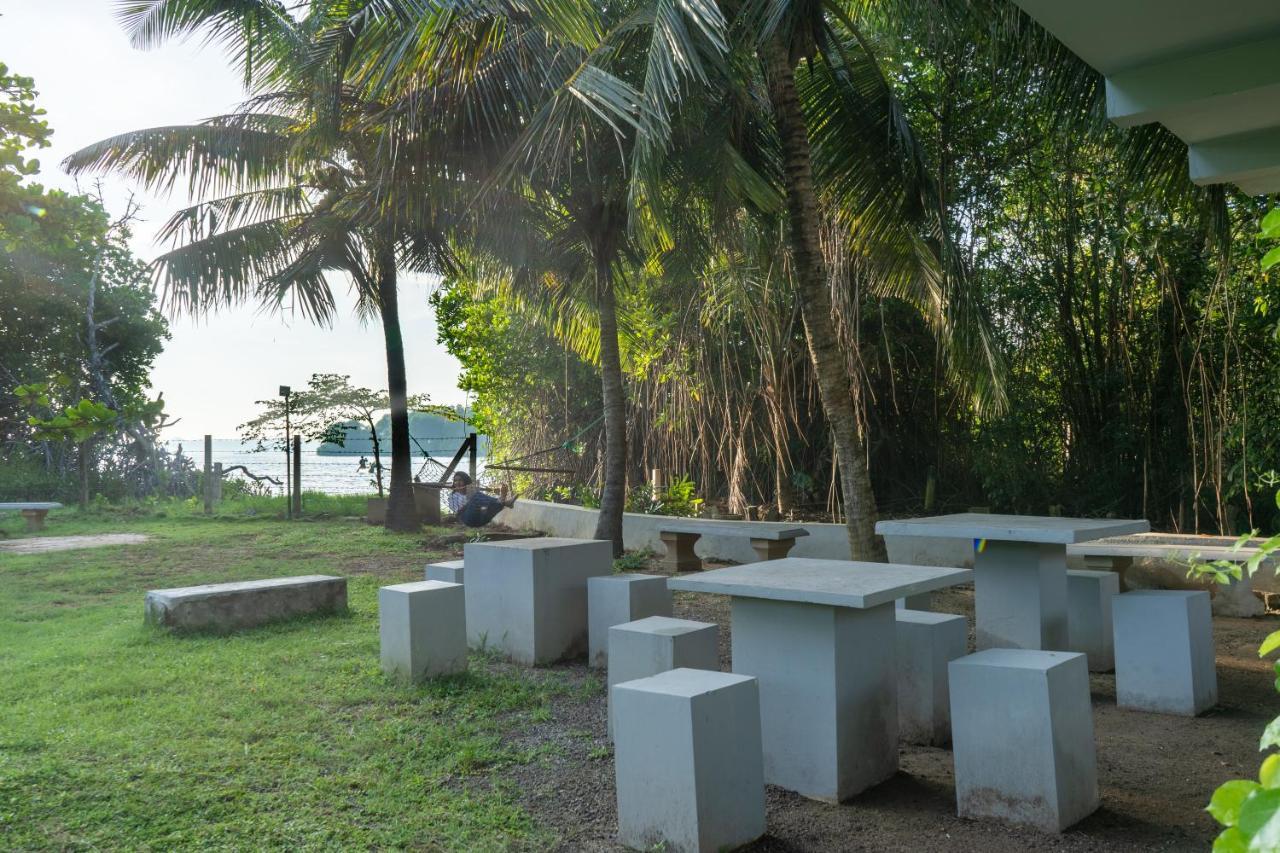 Villa Sarakkuwa Pamunugama Bagian luar foto